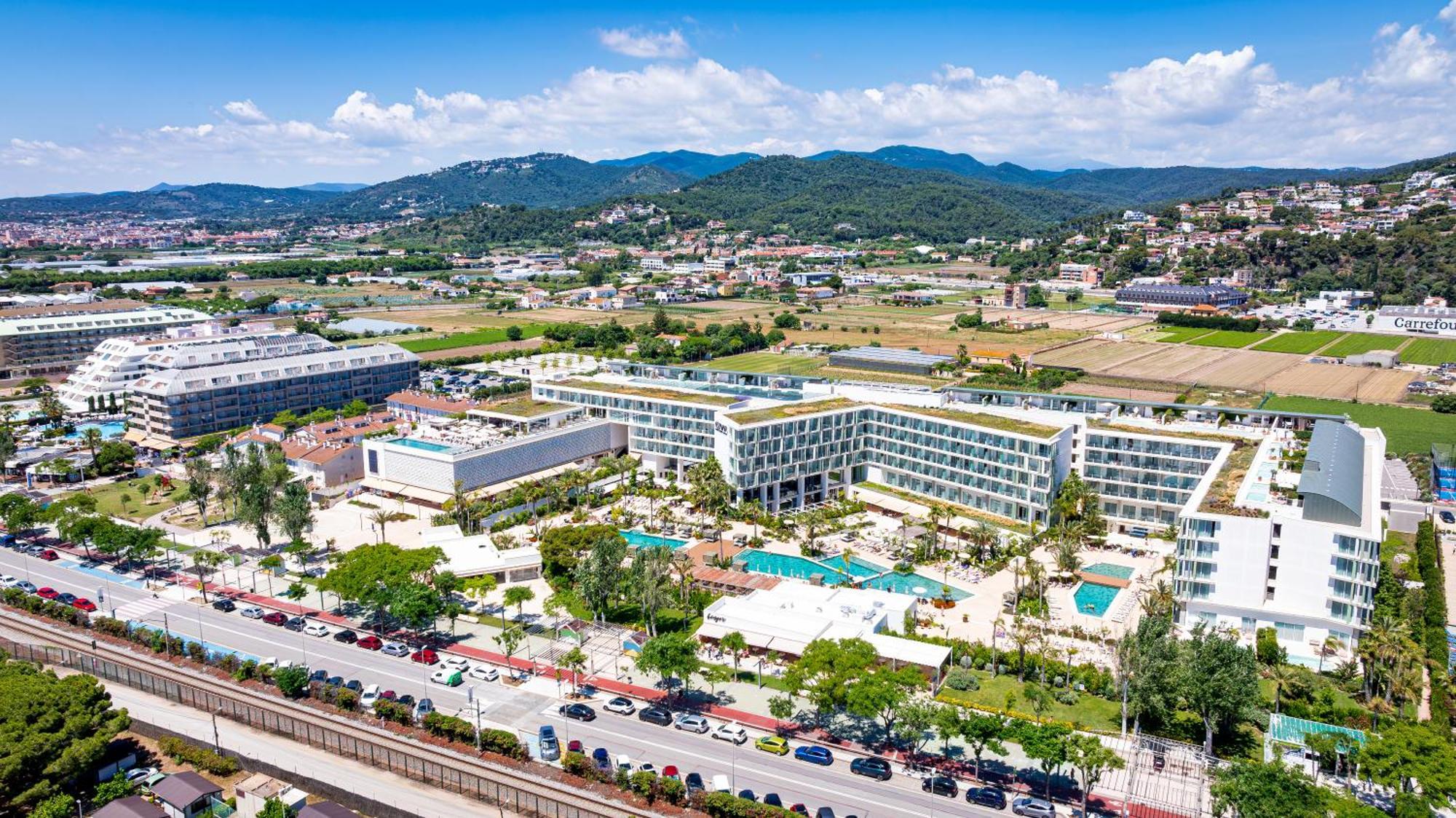 Atzavara Hotel & Spa Santa Susanna Zewnętrze zdjęcie Aerial view of the hotel