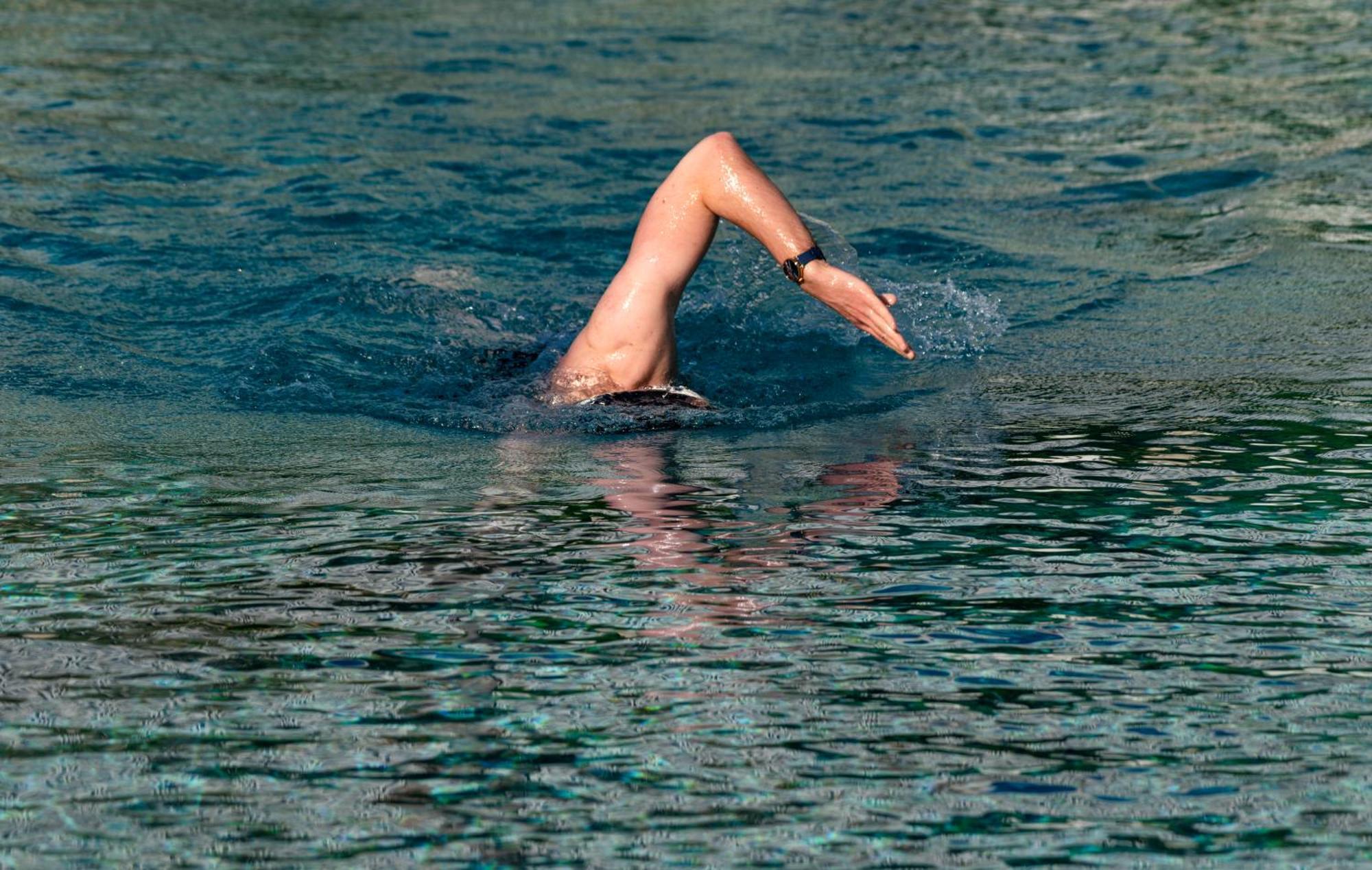 Atzavara Hotel & Spa Santa Susanna Zewnętrze zdjęcie Freestyle swimmer