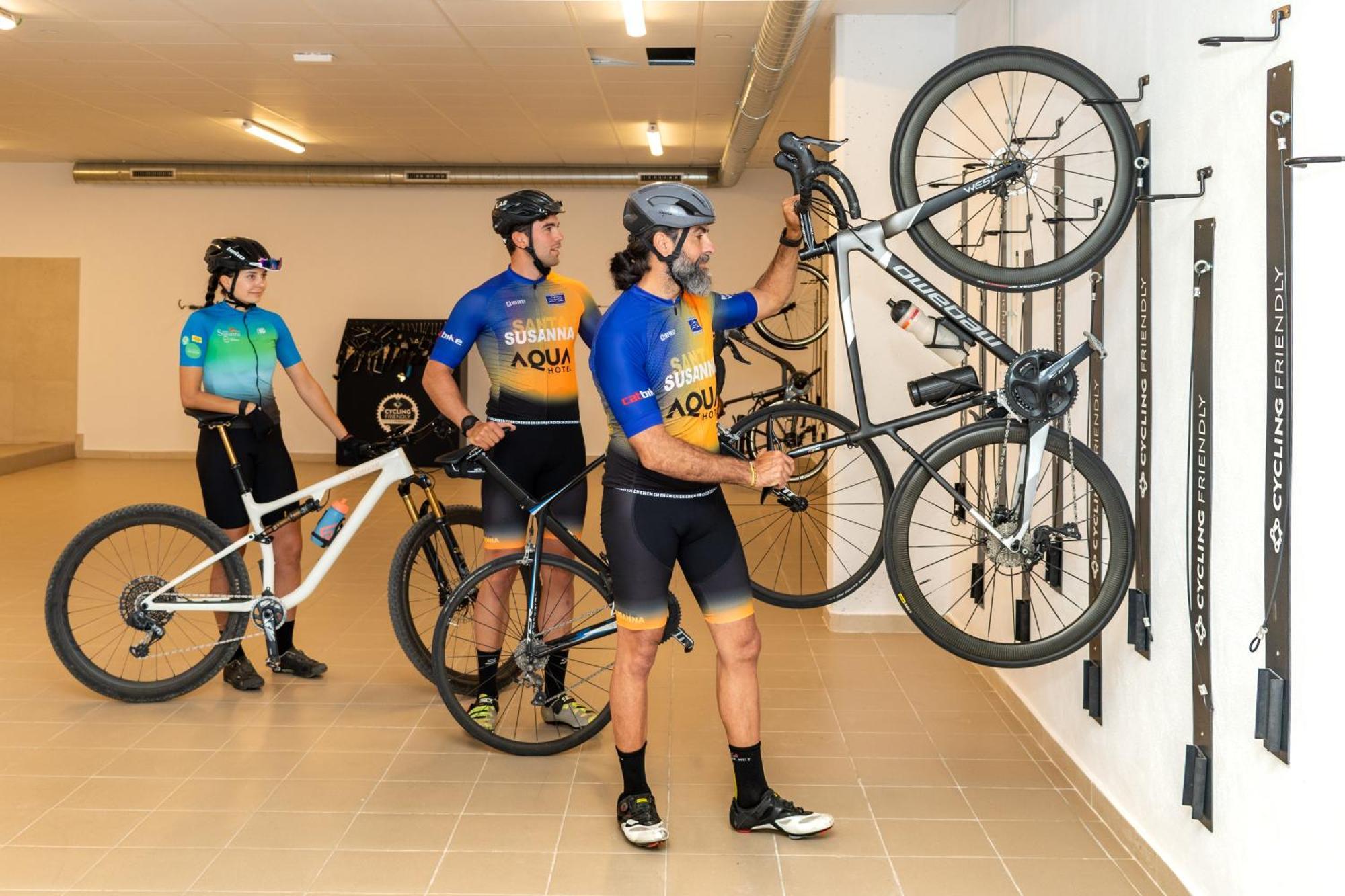 Atzavara Hotel & Spa Santa Susanna Zewnętrze zdjęcie Bicycle lift